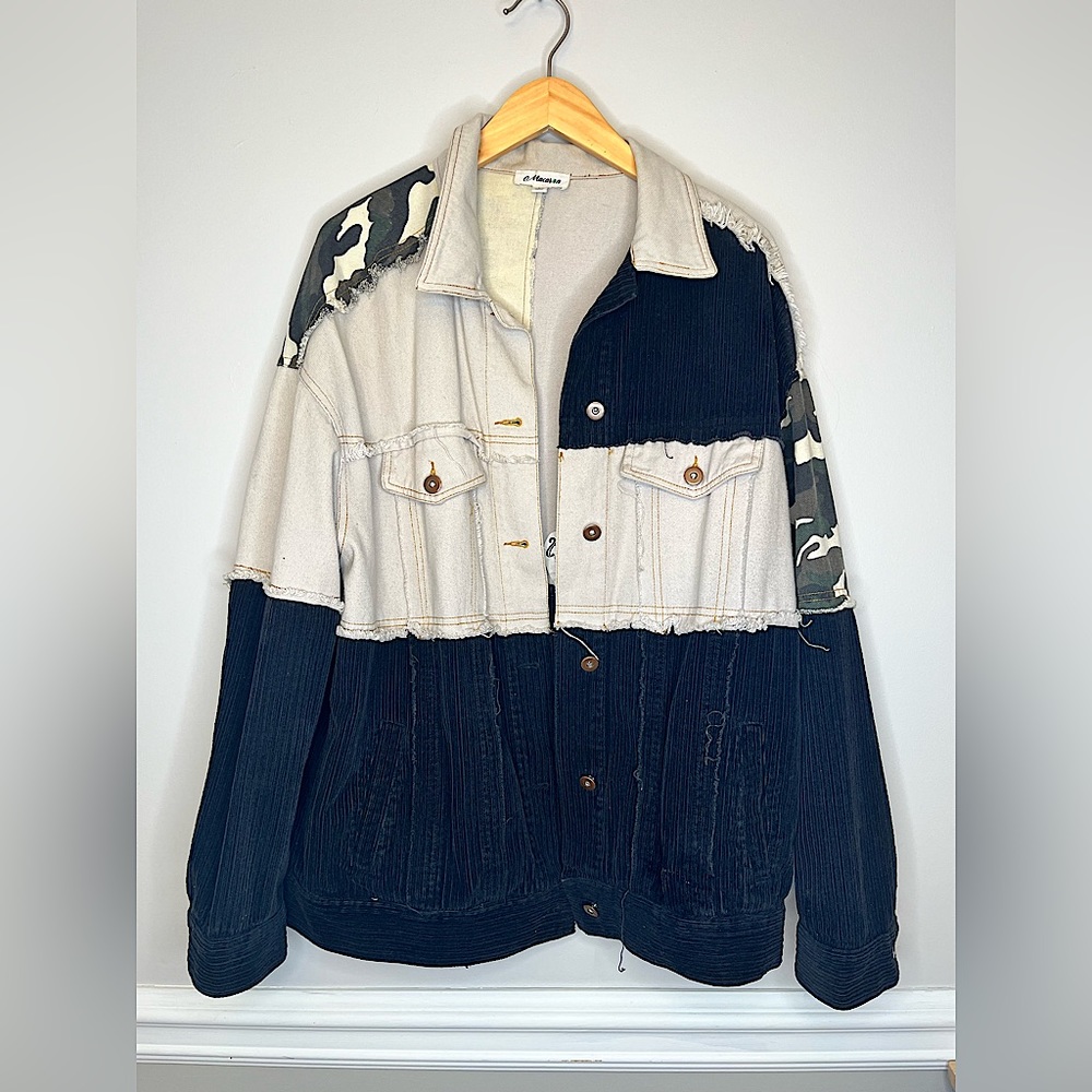 Antea Amoroso designs oversized jacket